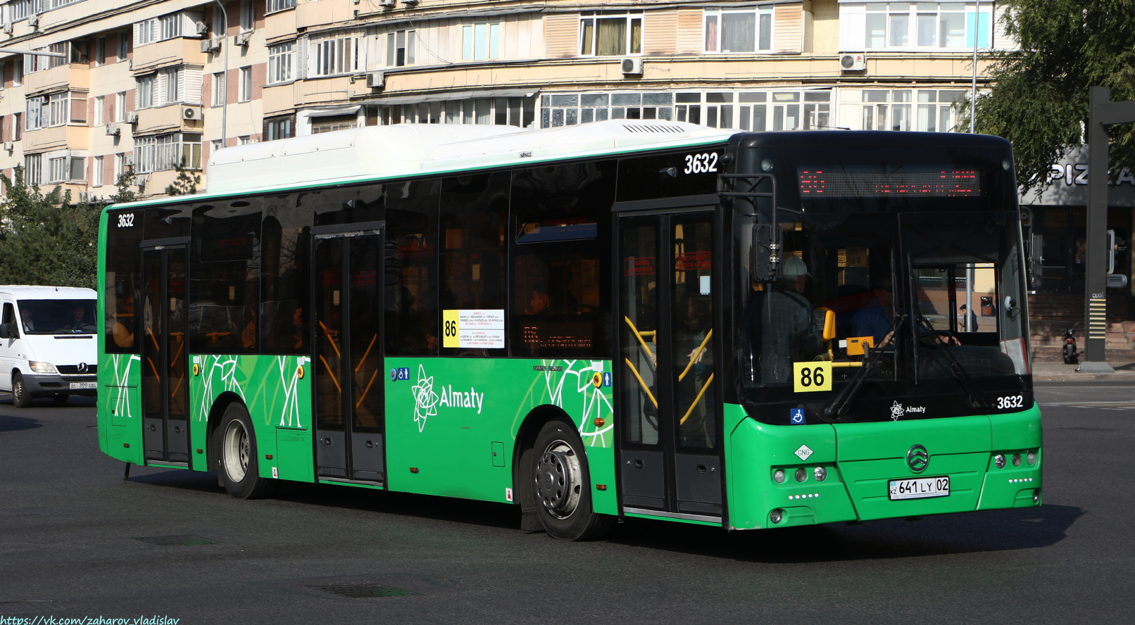 Алматы, Golden Dragon XML6125CN (Hyundai Trans Auto) № 3632