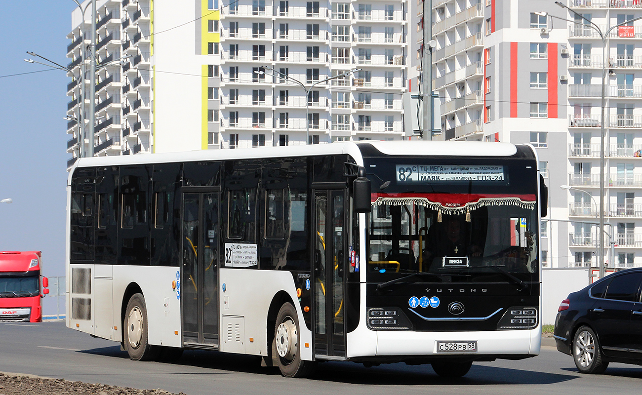 Пензенская область, Yutong ZK6116HG № С 528 РВ 58
