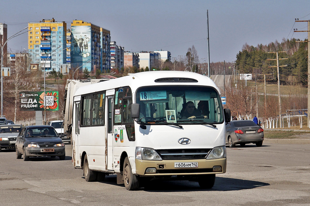Кемеровская область - Кузбасс, Hyundai County Kuzbass № Т 606 НМ 142