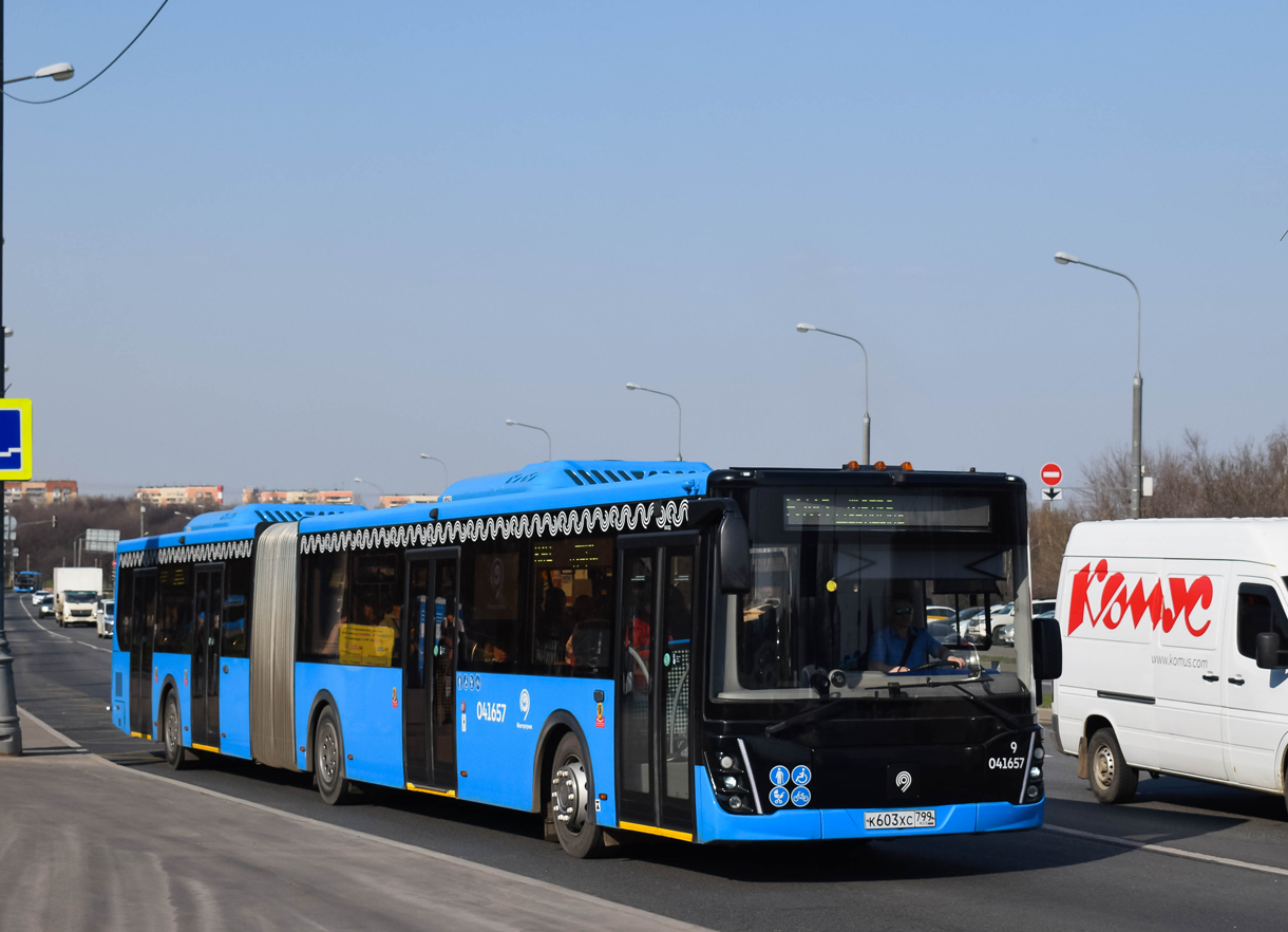 Москва, ЛиАЗ-6213.65 № 041657 Москва, ЛиАЗ-6213.65 № 041657