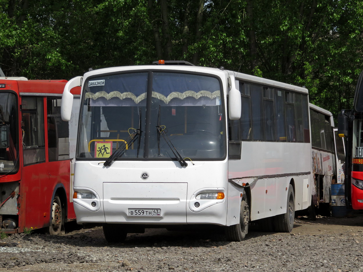 Кировская область, КАвЗ-4238-41 № В 559 ТН 43