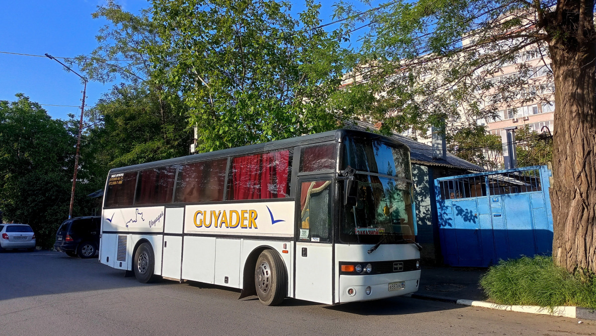 Луганская область, Van Hool T812 Alicron № А 883 ВМ LPR