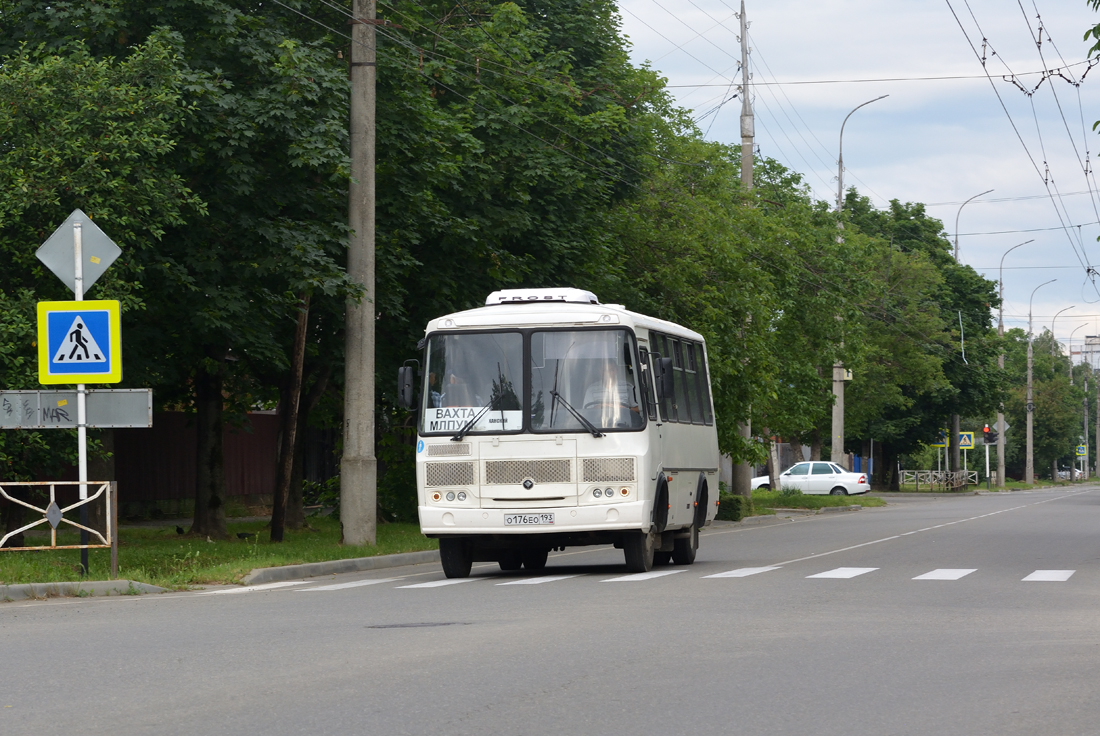 Краснодарский край, ПАЗ-32053-04 № О 176 ЕО 193