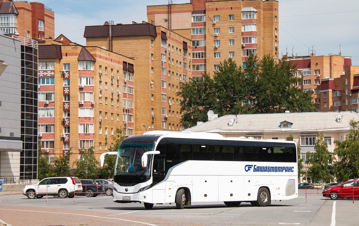 Башкортостан, Yutong C12PRO (ZK6128H) № 0637; Башкортостан — Презентации новых автобусов ГУП "Башавтотранс"