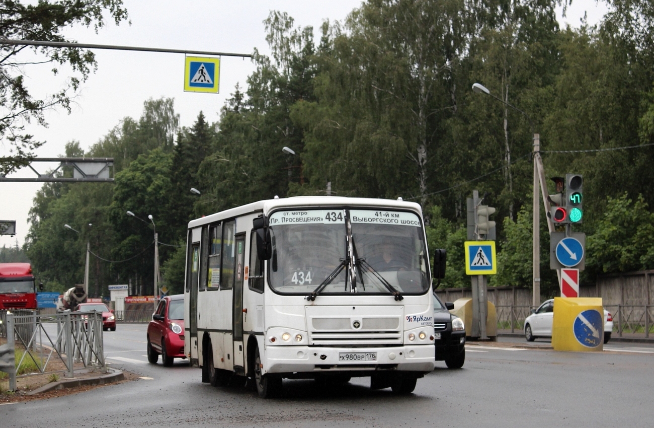 Ленинградская область, ПАЗ-320402-05 № Х 980 ВР 178