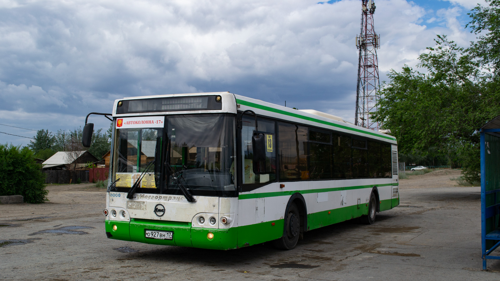 Тува, ЛиАЗ-5292.21 № О 927 ВН 17