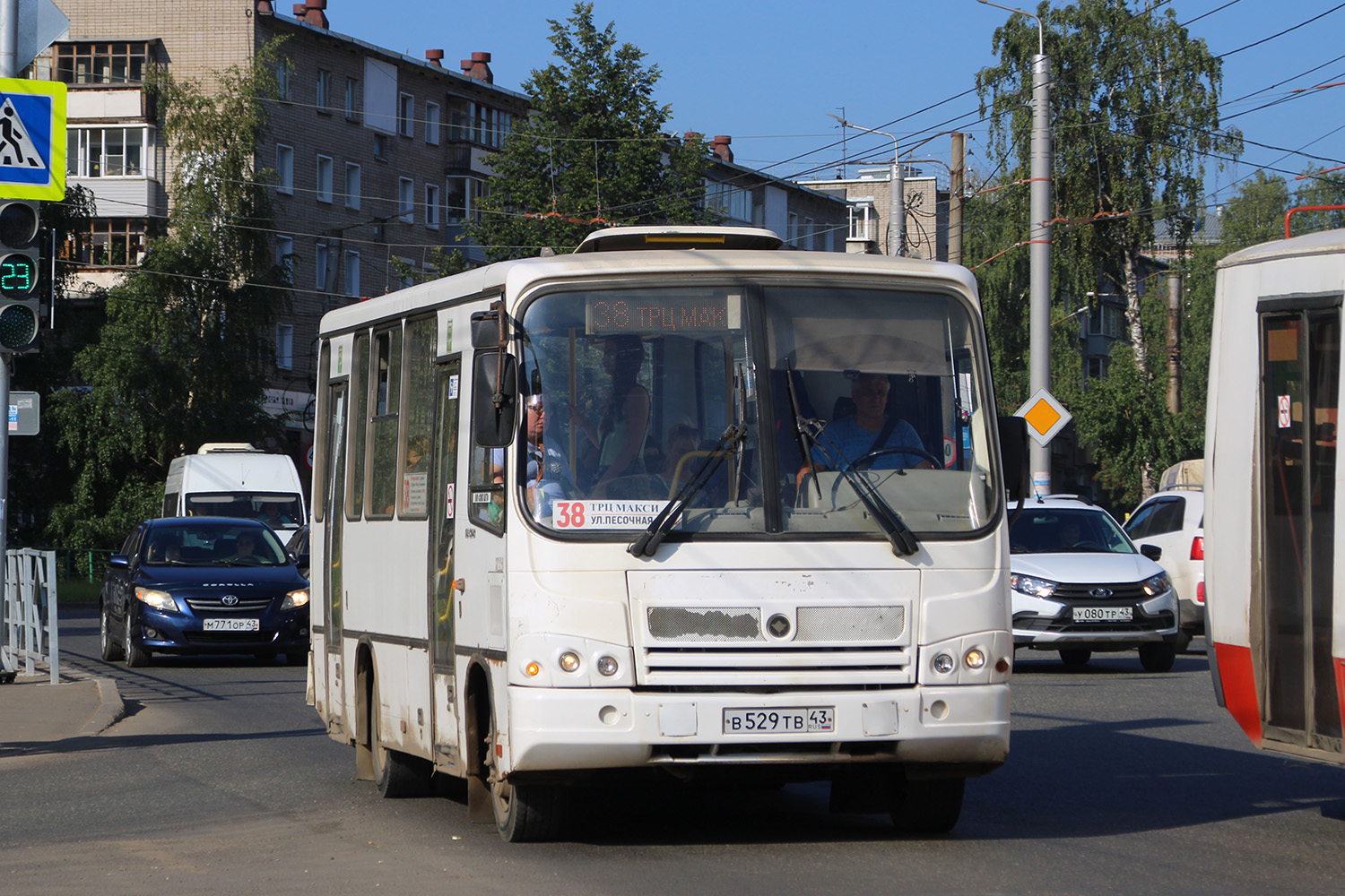 Кировская область, ПАЗ-320402-05 № В 529 ТВ 43