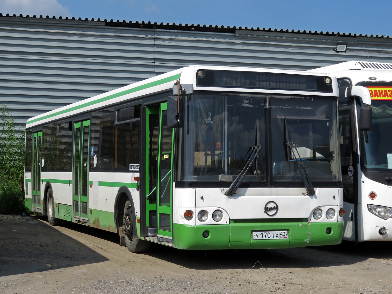 Кировская область, ЛиАЗ-5292.20 № У 170 ТХ 43