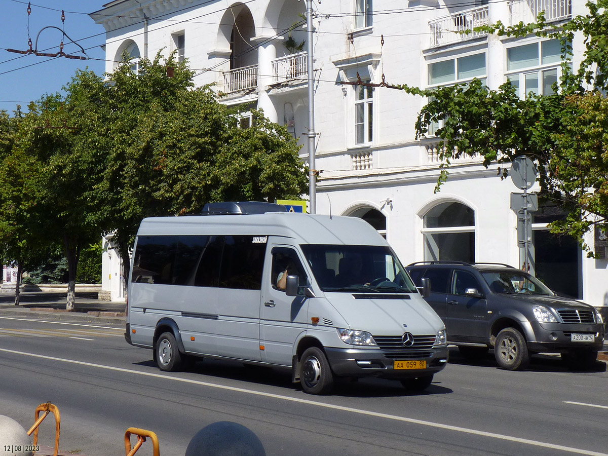 Республика Крым, Mercedes-Benz Sprinter W904 416CDI № АА 059 82