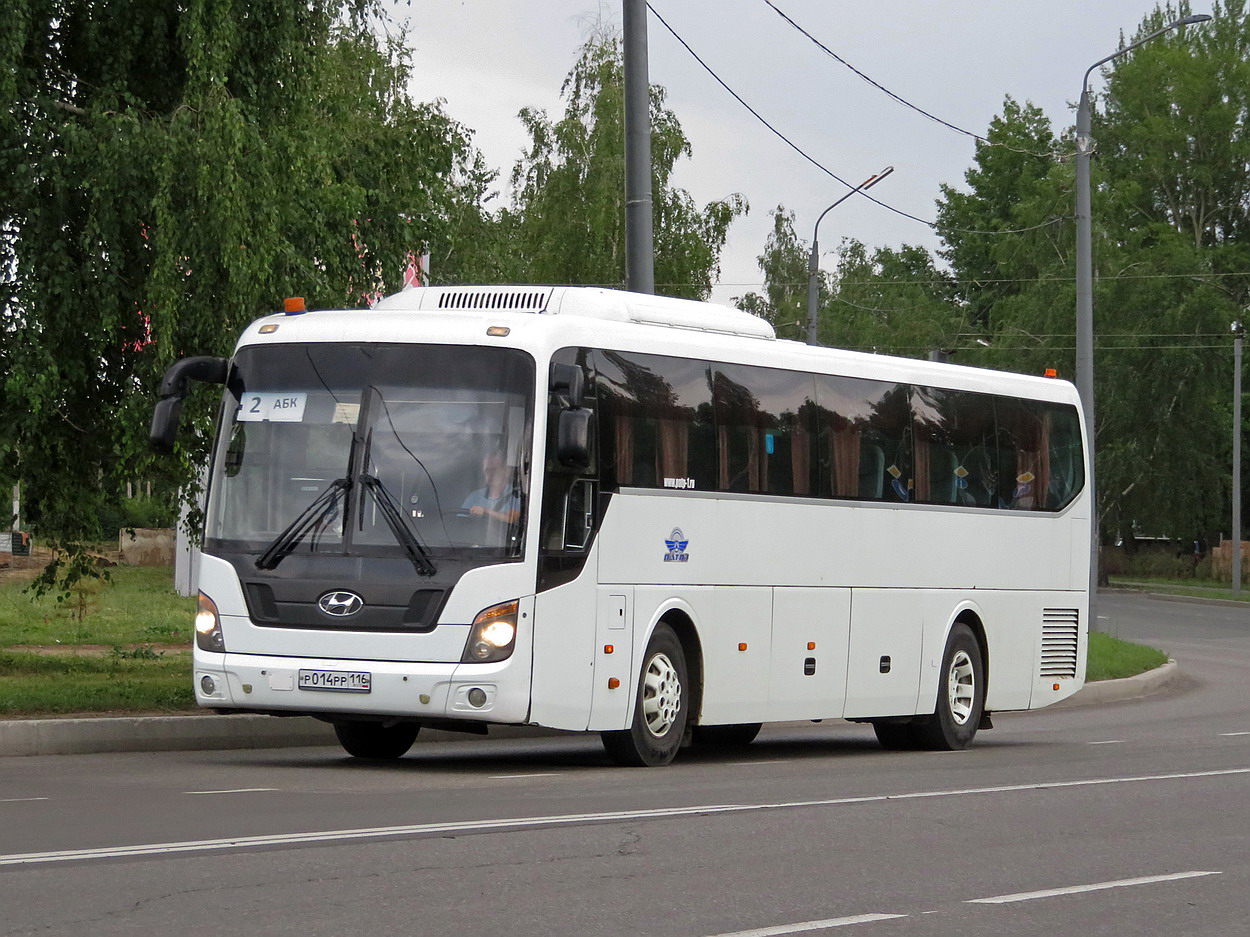 Татарстан, Hyundai Universe Space Luxury № Р 014 РР 116