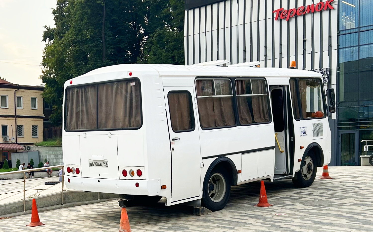 Москва, ПАЗ-32053 № В 690 АВ 799
