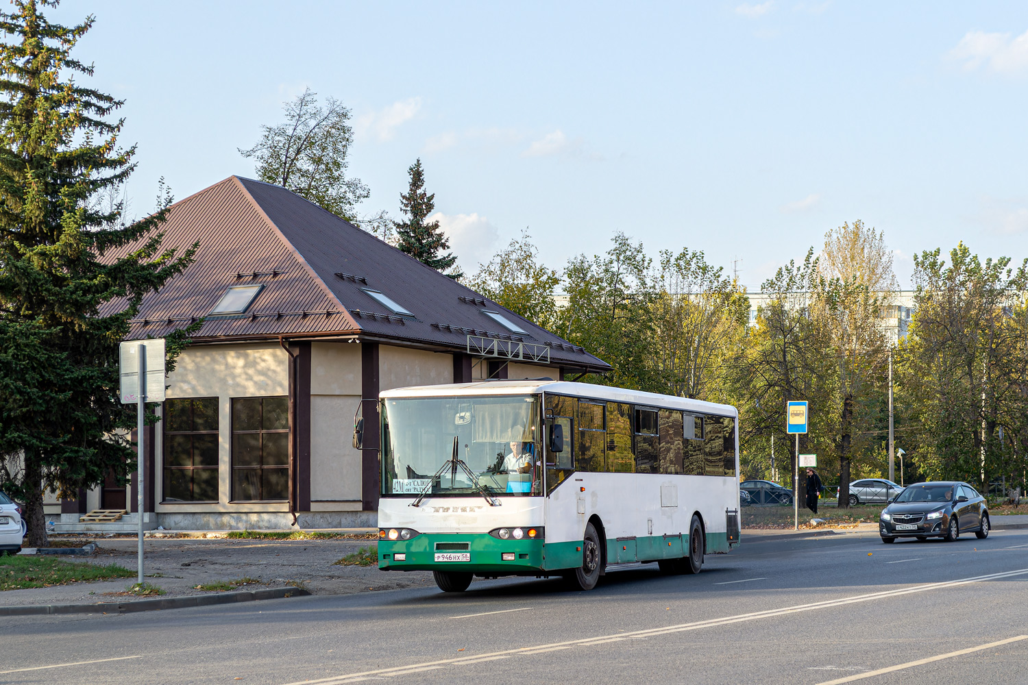 Пензенская область, Волжанин-5270-10-04 № Р 946 НХ 58