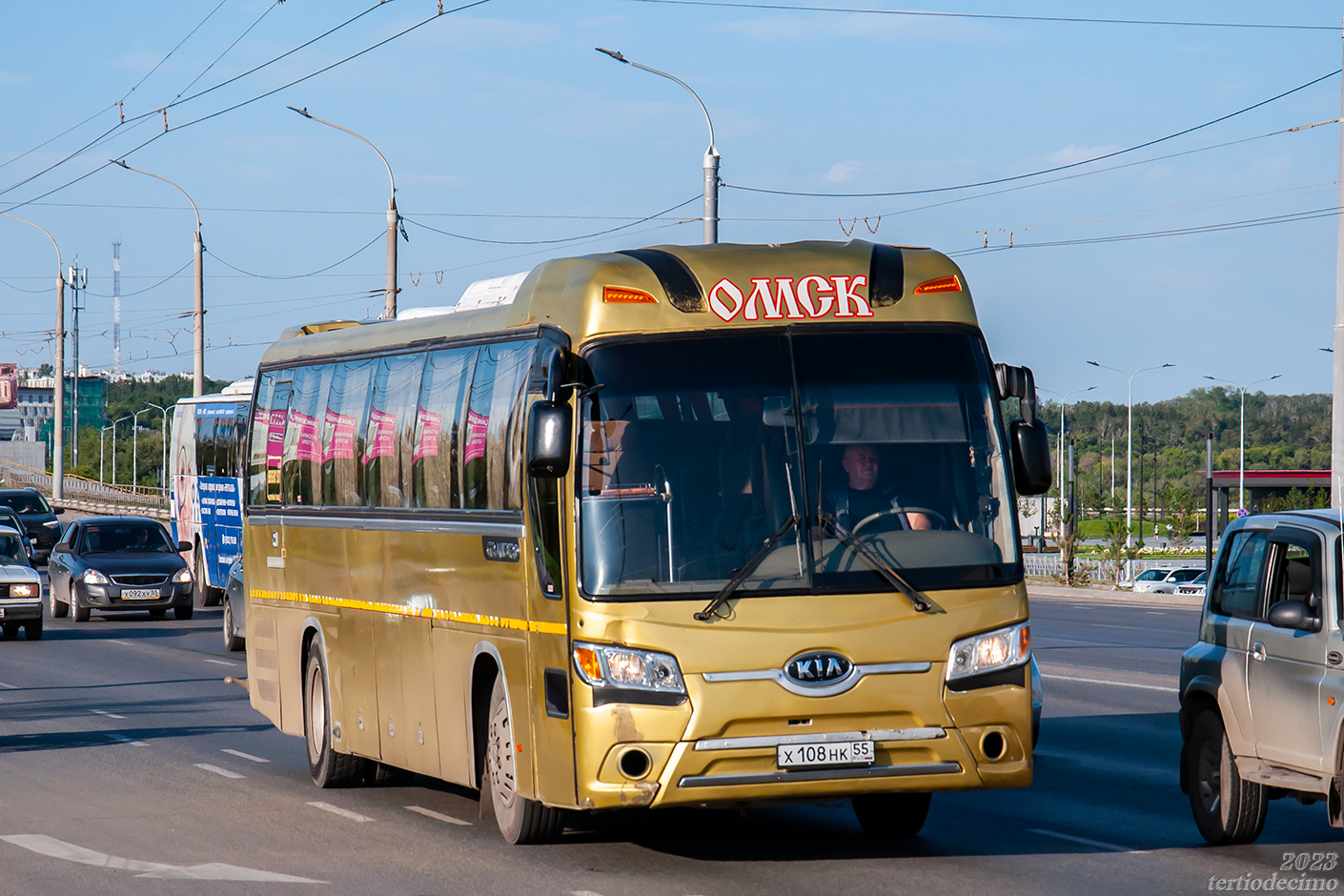 Омская область, Kia Granbird № Х 108 НК 55