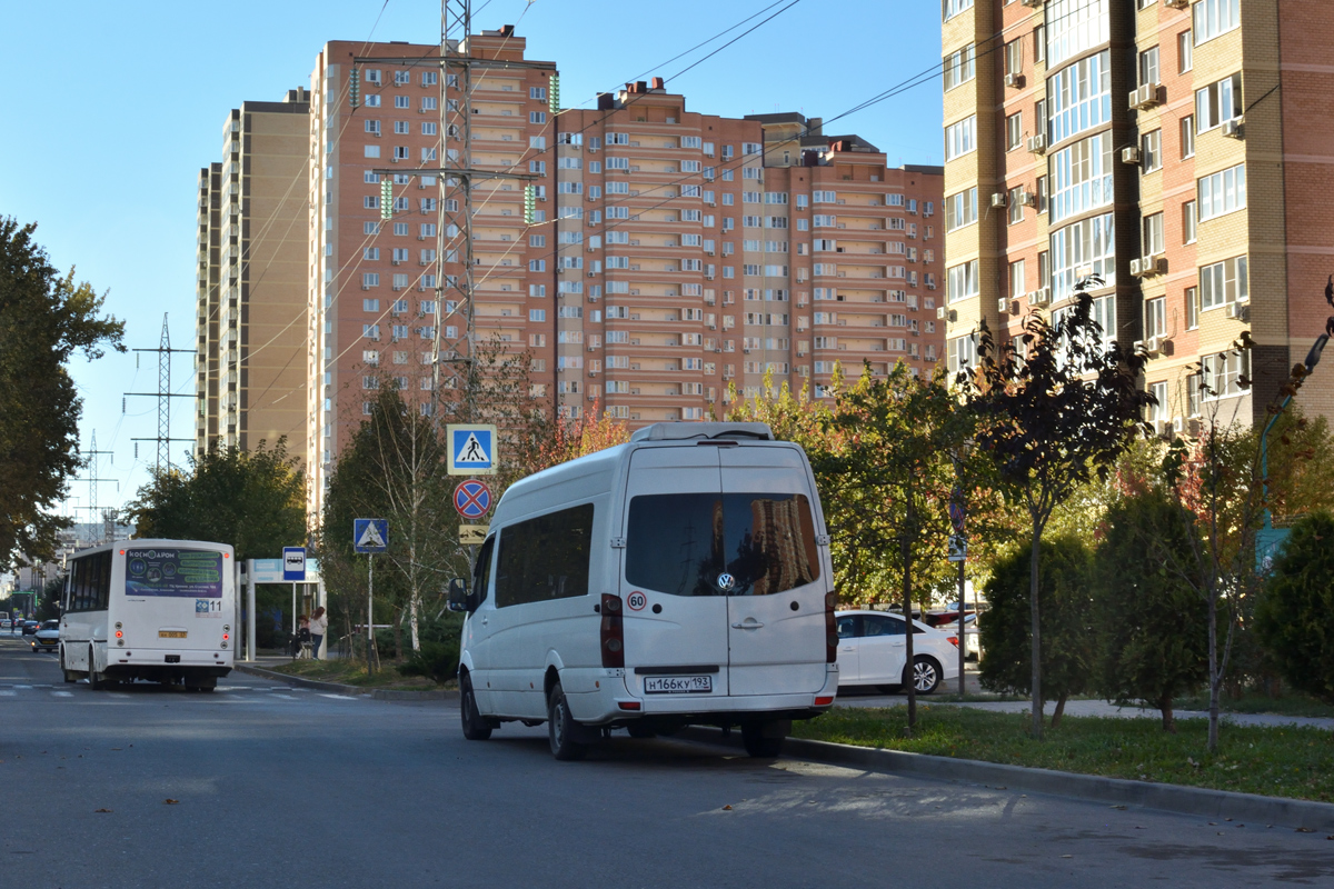 Краснодарский край, Volkswagen Crafter № Н 166 КУ 193