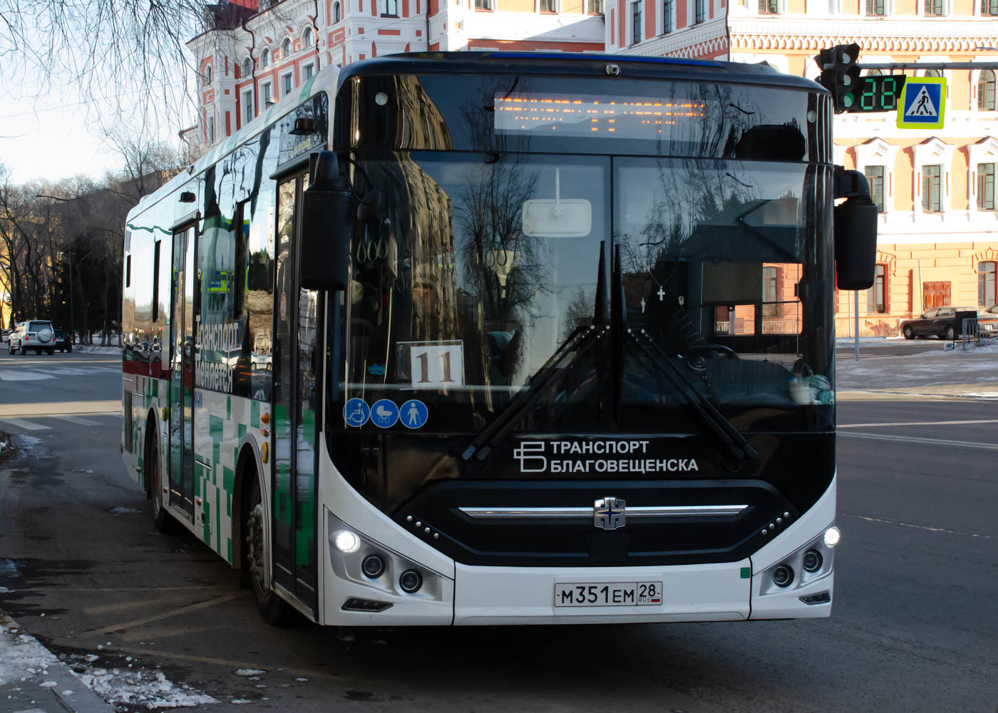 Амурская область, Zhong Tong LCK6105HG № М 351 ЕМ 28