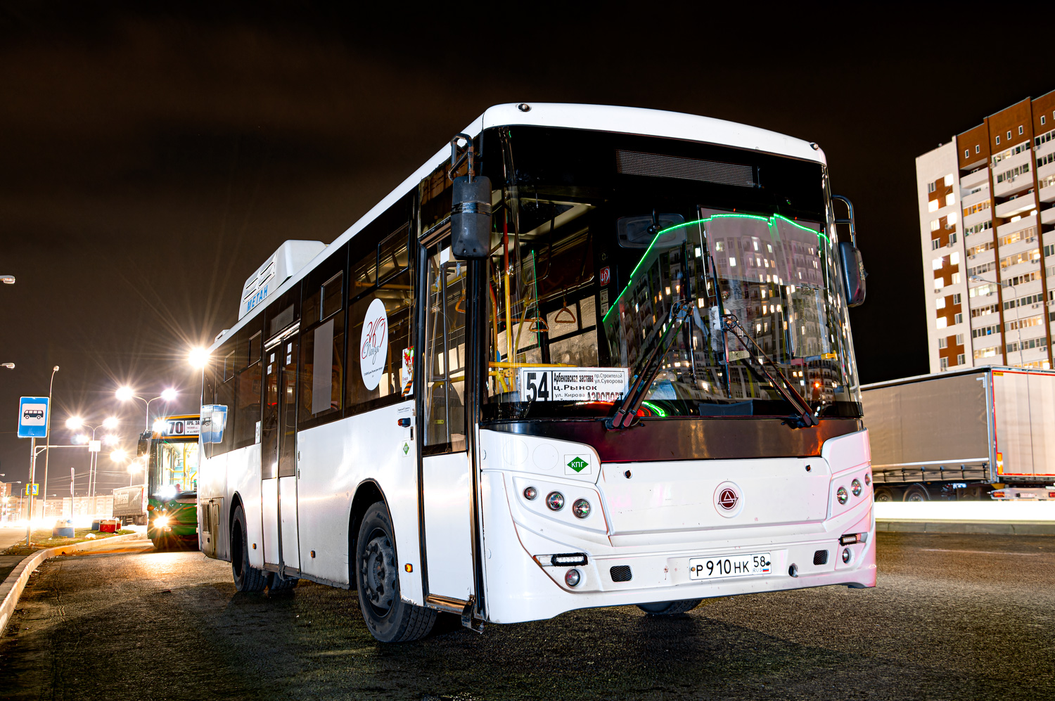 Пензенская область, Scania OmniLink II (Скания-Питер) № Е 363 НТ 164; Пензенская область, КАвЗ-4270-70 № Р 910 НК 58