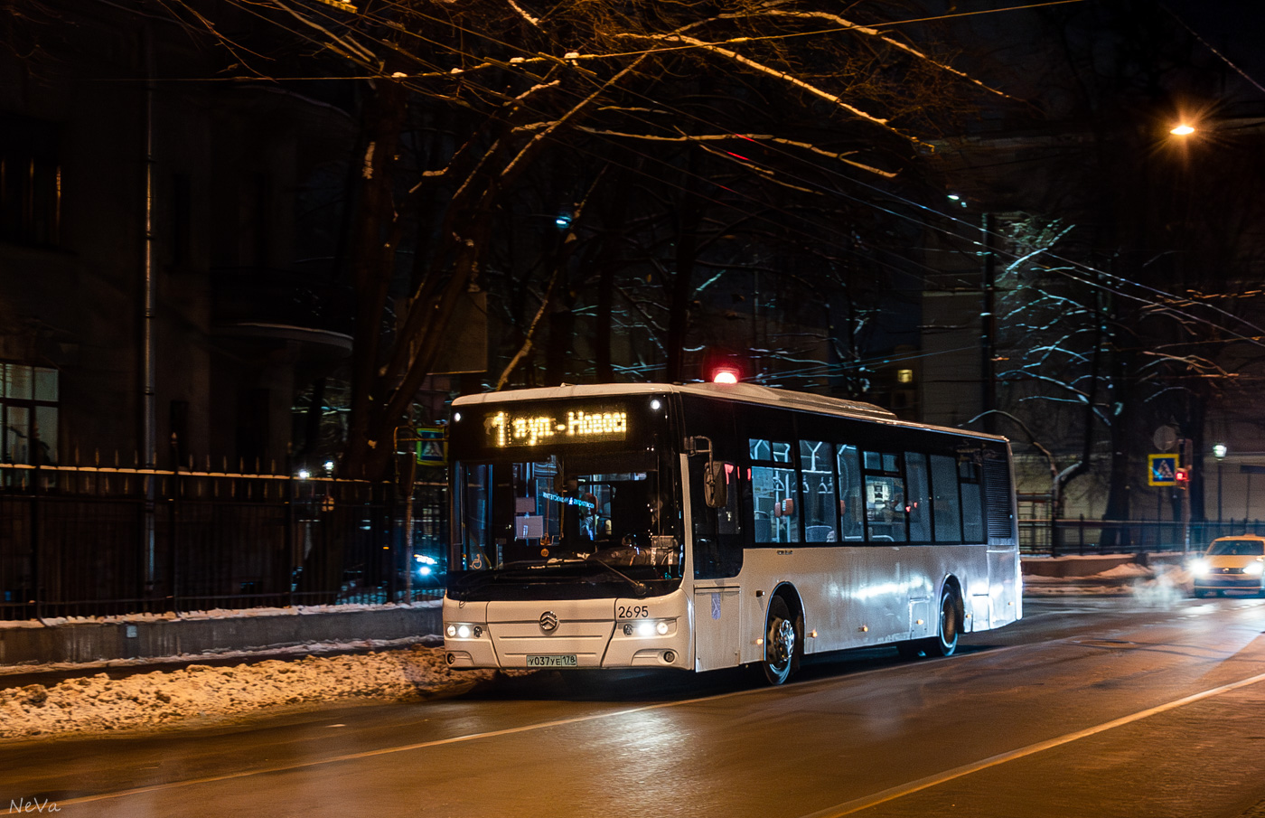 Санкт-Петербург, Golden Dragon XML6125CR № 2695