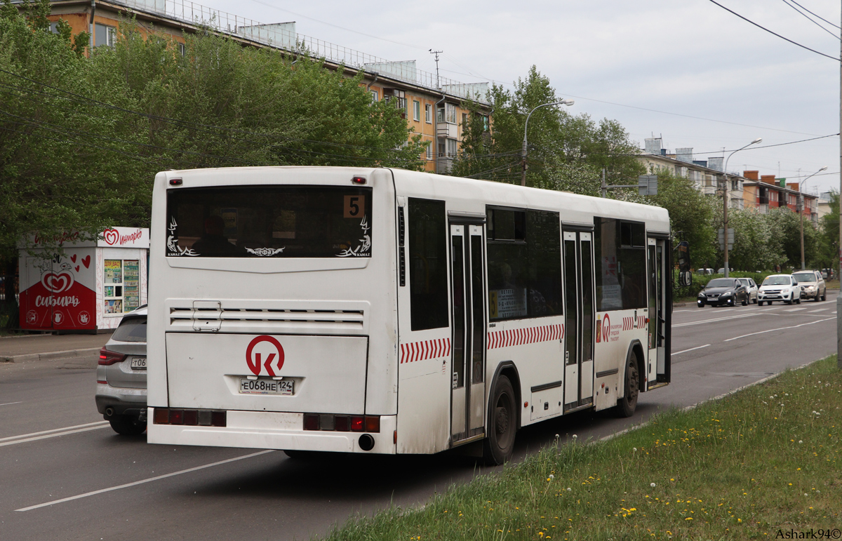 Красноярский край, НефАЗ-5299-20-32 № Е 068 НЕ 124