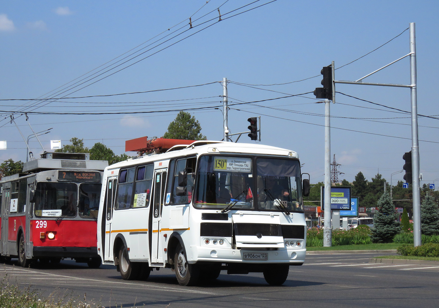 Краснодарский край, ПАЗ-32054 № В 906 ОН 123