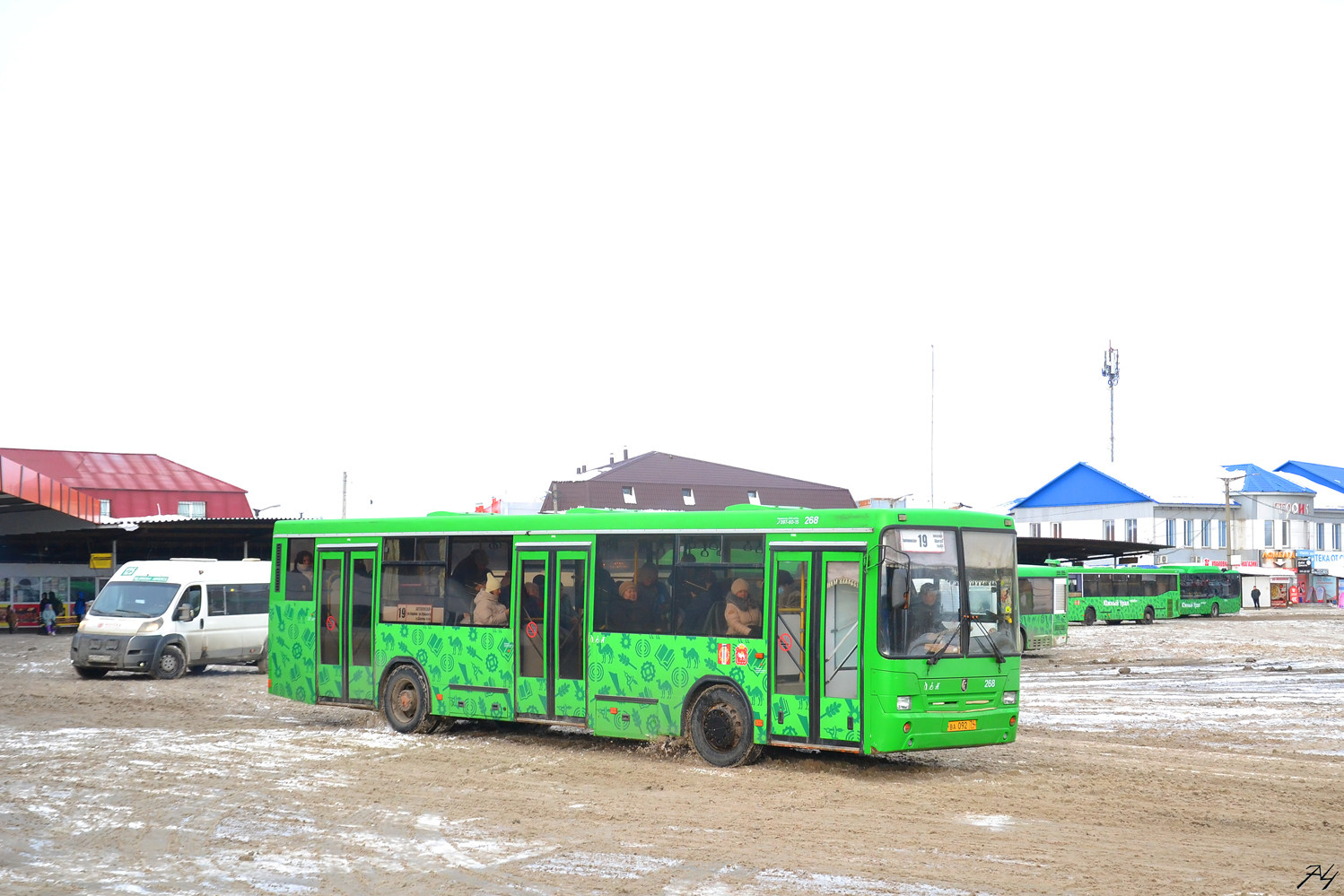 Челябинская область, НефАЗ-5299-20-32 № 0268