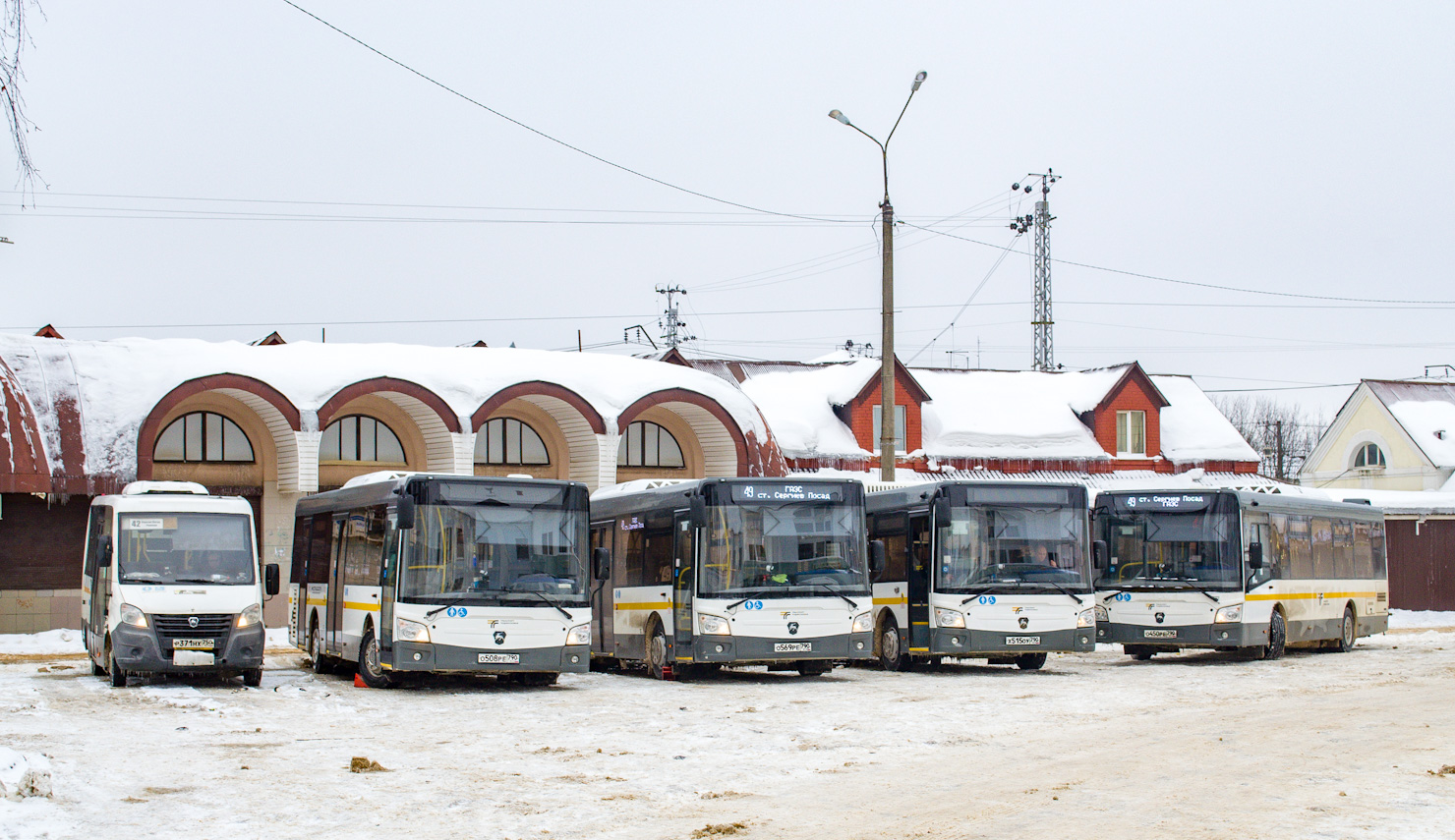 Московская область, ГАЗ-A64R42 Next № 107371; Московская область, ЛиАЗ-4292.60 (1-2-1) № 107508