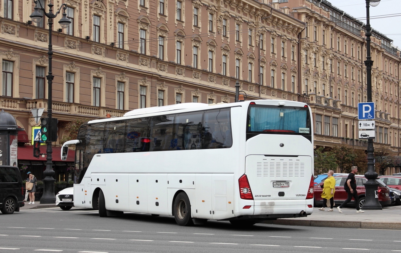 Санкт-Петербург, Yutong ZK6122H9 № А 968 КК 198