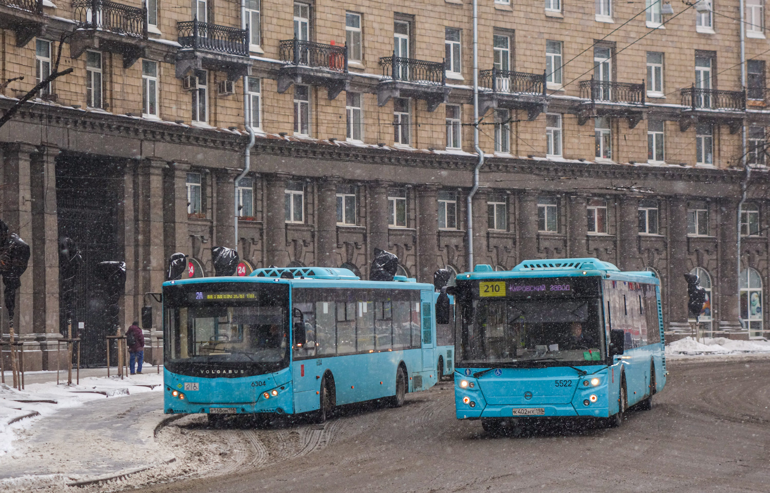 Санкт-Петербург, Volgabus-5270.G4 (LNG) № 6304; Санкт-Петербург, ЛиАЗ-5292.65 № 5522