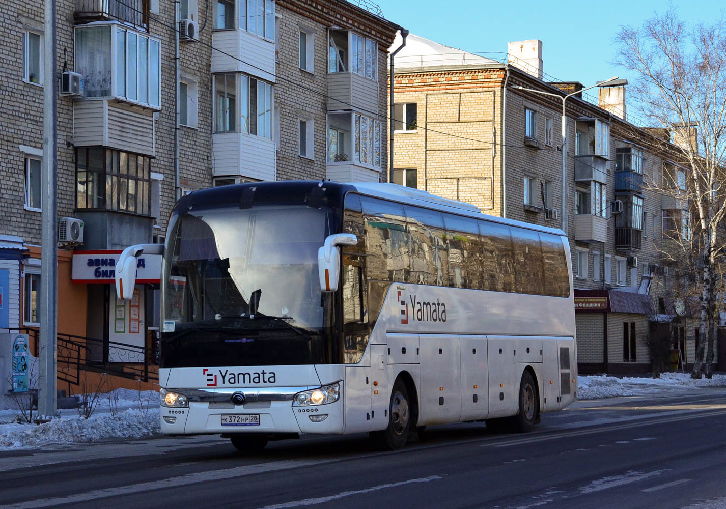 Амурская область, Yutong ZK6122H9 № К 372 НР 28