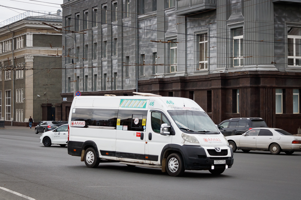 Челябинская область, IRITO Boxer L4H2 (Z8P) № О 352 ХУ 174