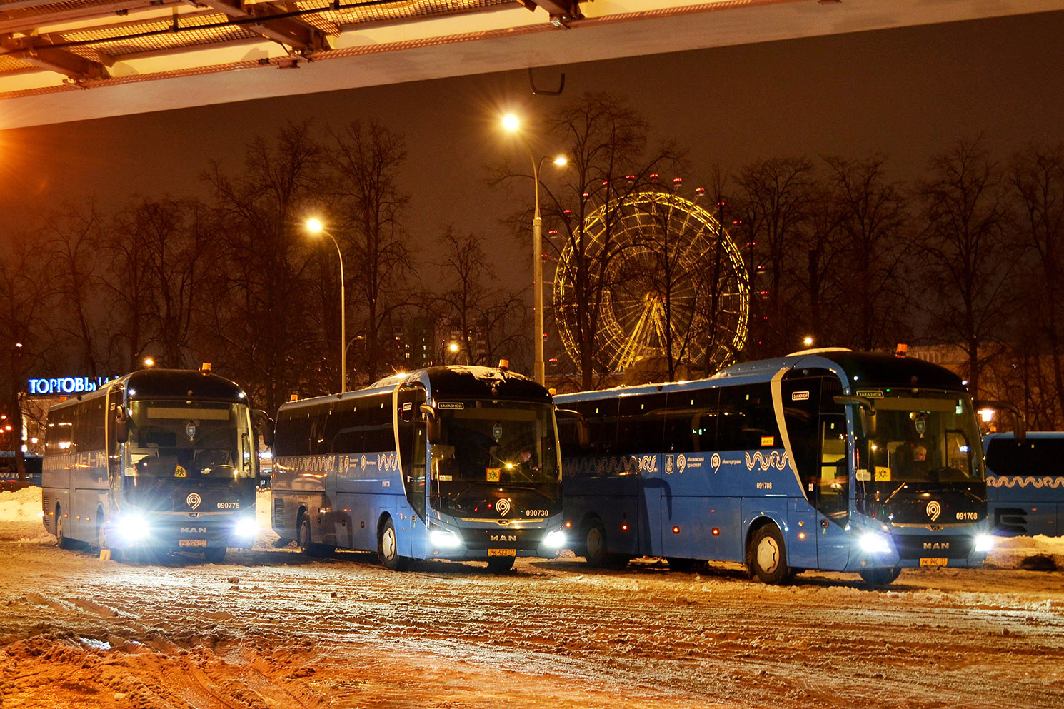 Москва, MAN R07 Lion's Coach RHC444 № 090775; Москва, MAN R07 Lion's Coach RHC444 № 090730