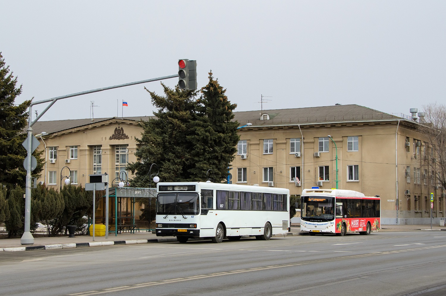Волгоградская область, Волжанин-5270-10-02 № 57 Волгоградская область, Волжанин-5270-10-02 № 57