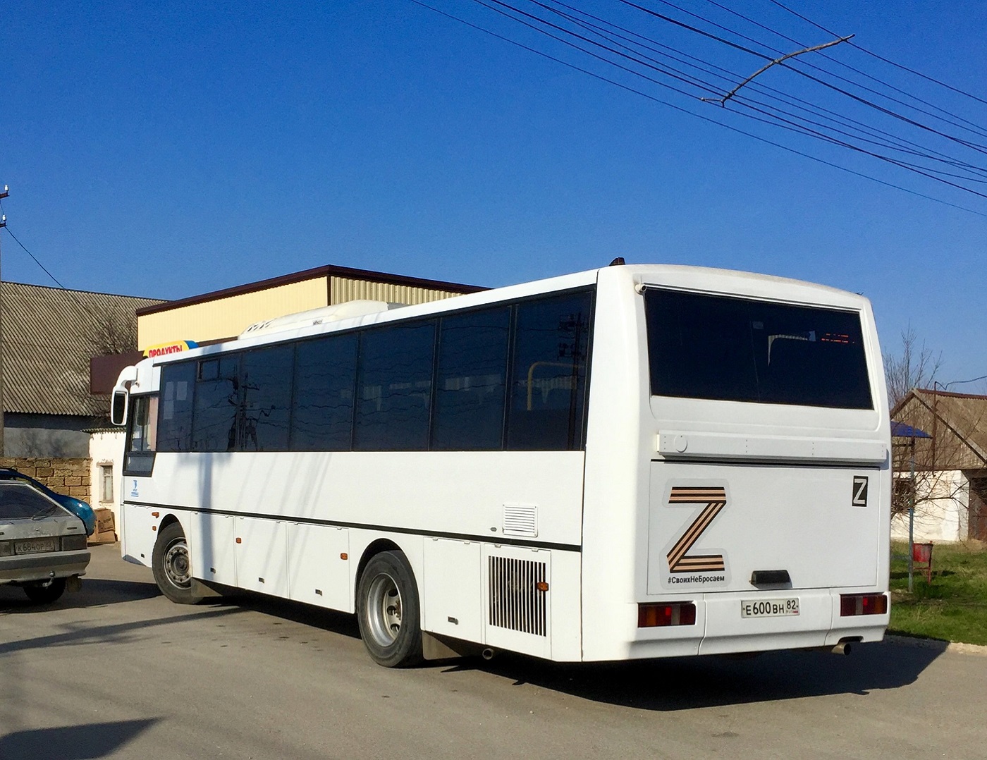 Республика Крым, КАвЗ-4238-62 № Е 600 ВН 82