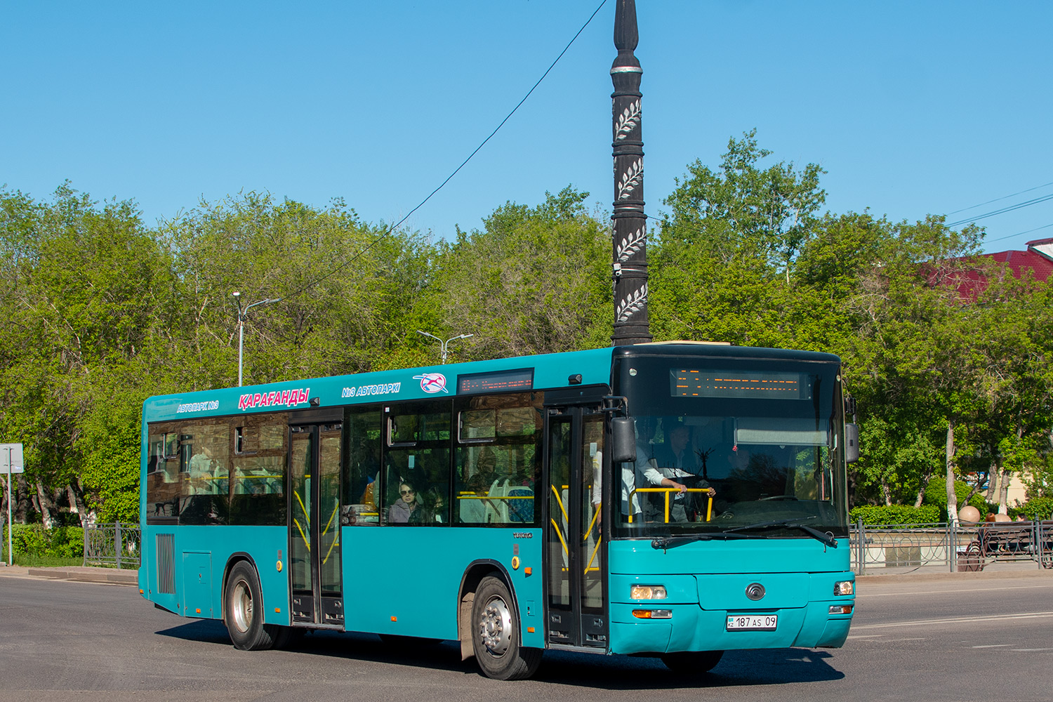 Карагандинская область, Yutong ZK6118HGA № 187 AS 09
