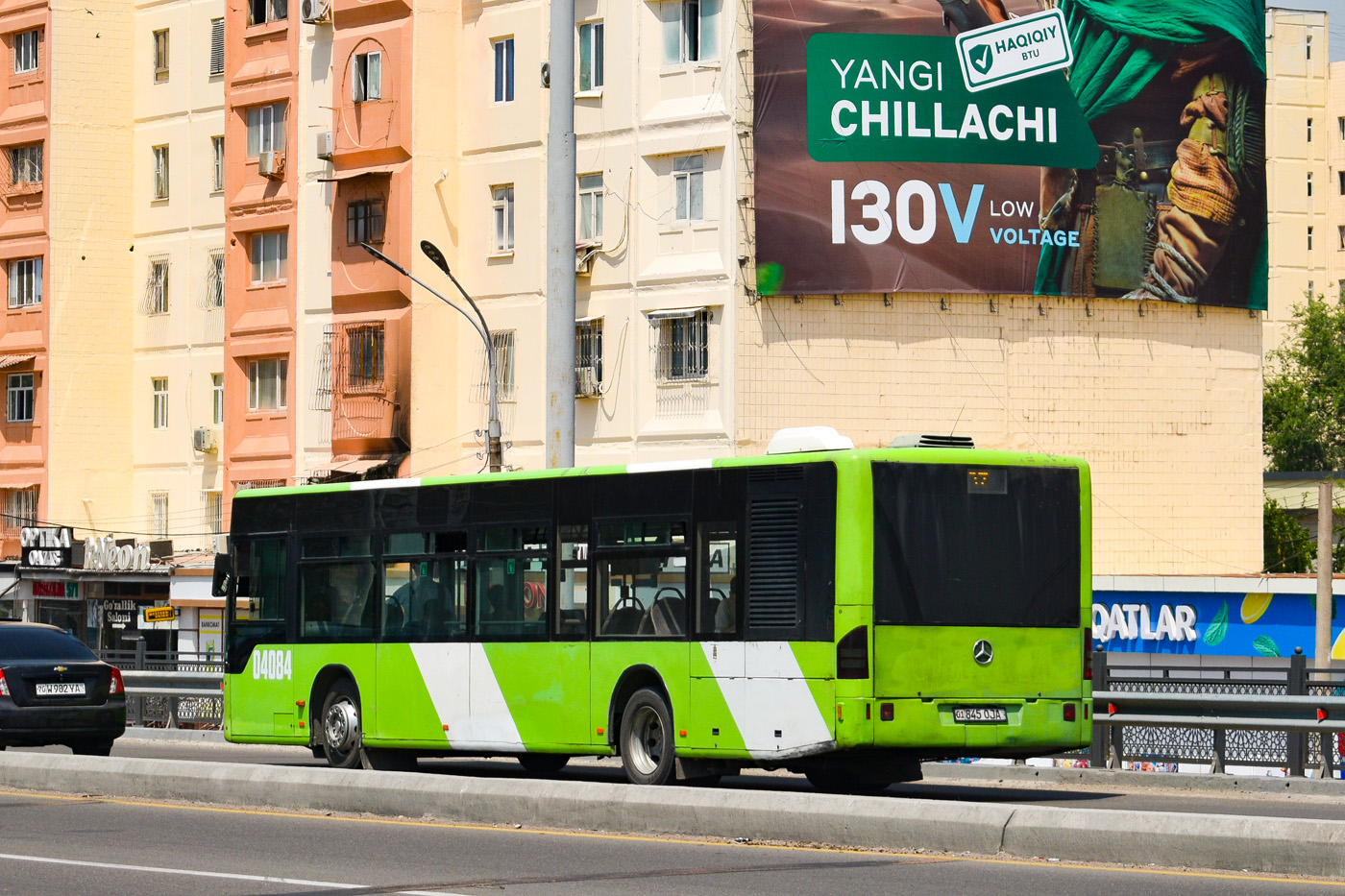 Узбекистан, Mercedes-Benz Conecto II № 04084 Узбекистан, Mercedes-Benz Conecto II № 04084