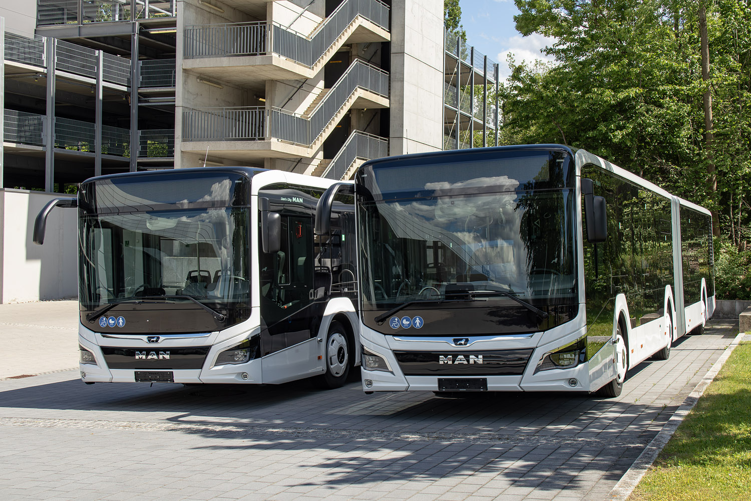 Бавария — Новые автобусы MAN / Neoplan