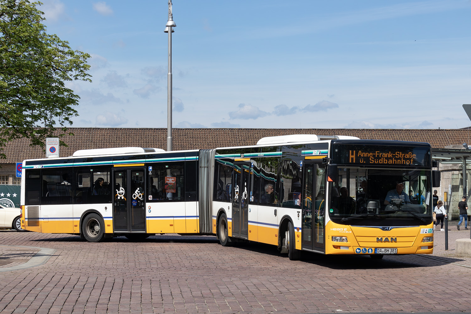 Hesse, MAN A23 Lion's City G NG323 # 381