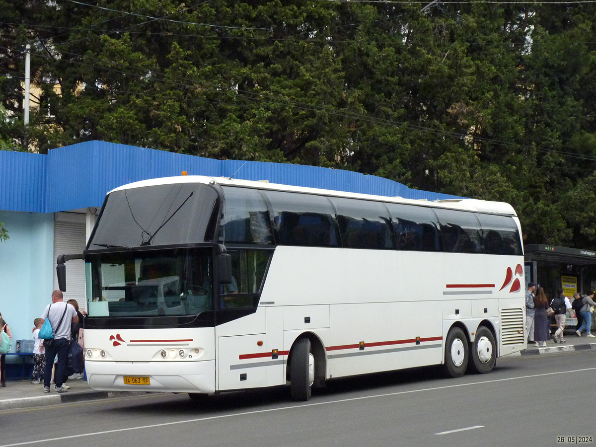 Республика Крым, Neoplan PA1 N1116/3H Cityliner H № АА 063 82