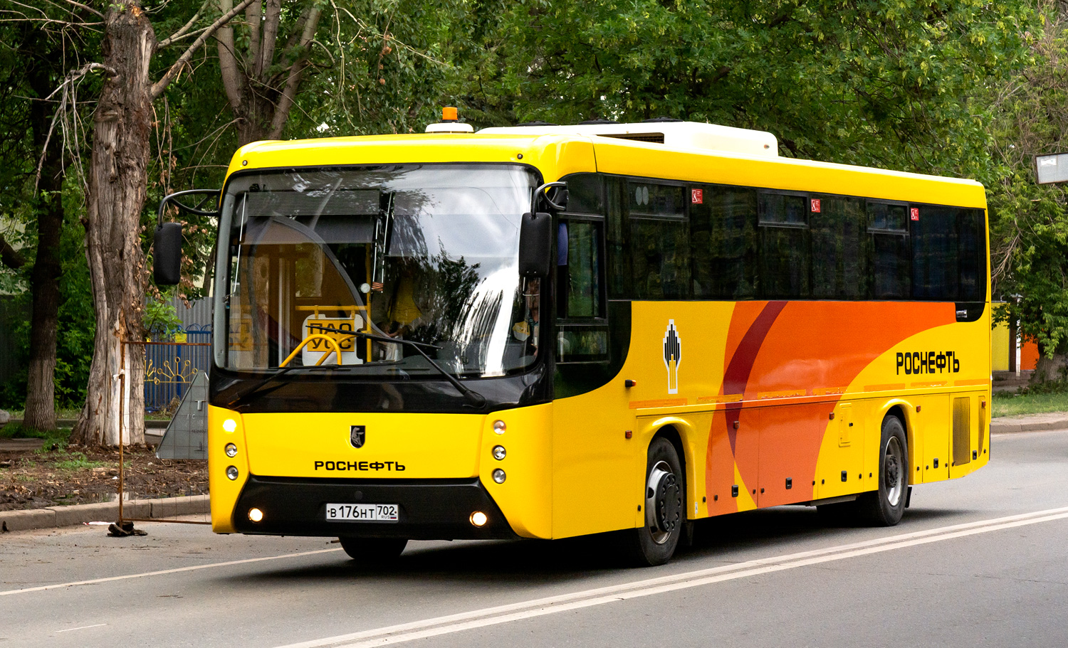 Башкортостан, НефАЗ-5299-17-52 № В 176 НТ 702
