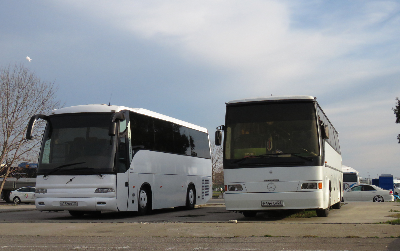 Krasnodar region, Noge Touring Star 3.45/10 # Н 122 ОМ 123; Krasnodar region, Mercedes-Benz O340 # Р 444 АМ 23