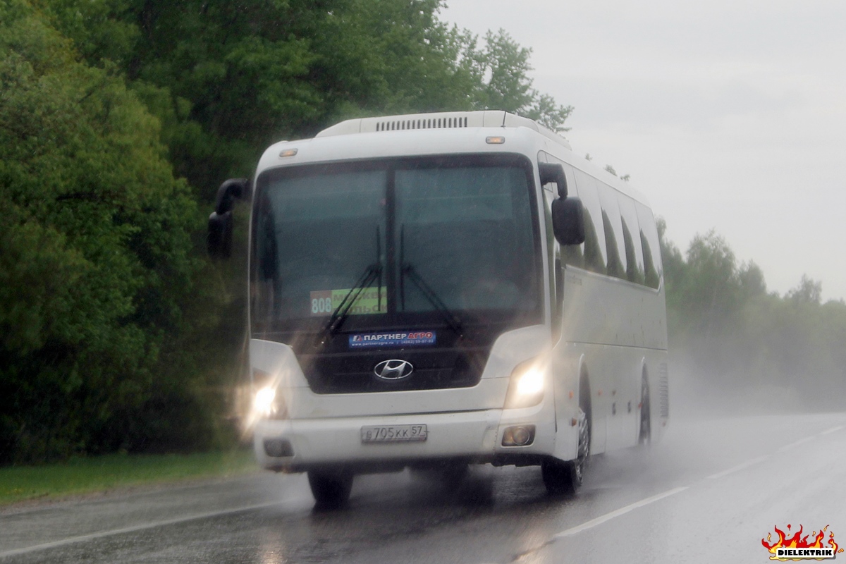 Орловская область, Hyundai Universe Space Luxury № В 705 КК 57