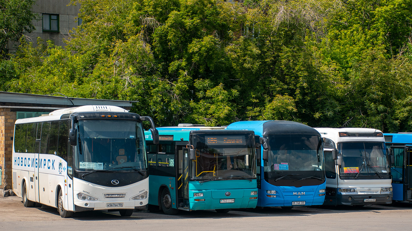 Новосибирская область, King Long XMQ6127C № К 567 ВК 154