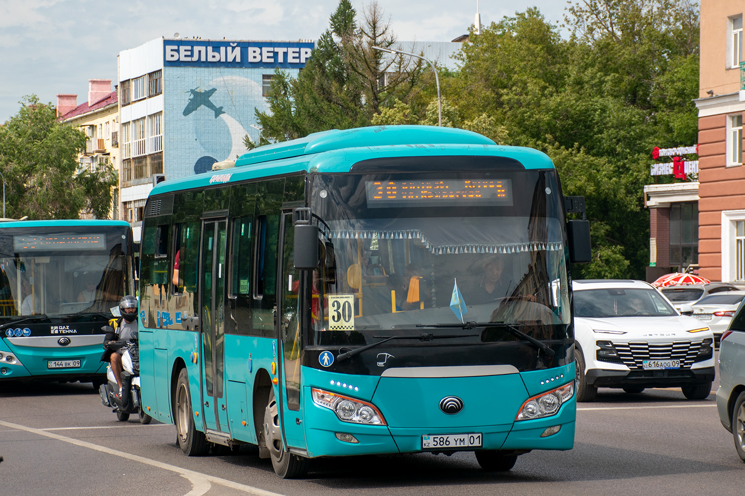Карагандинская область, Yutong ZK6852HG (СарыаркаАвтоПром) № 586 YM 01
