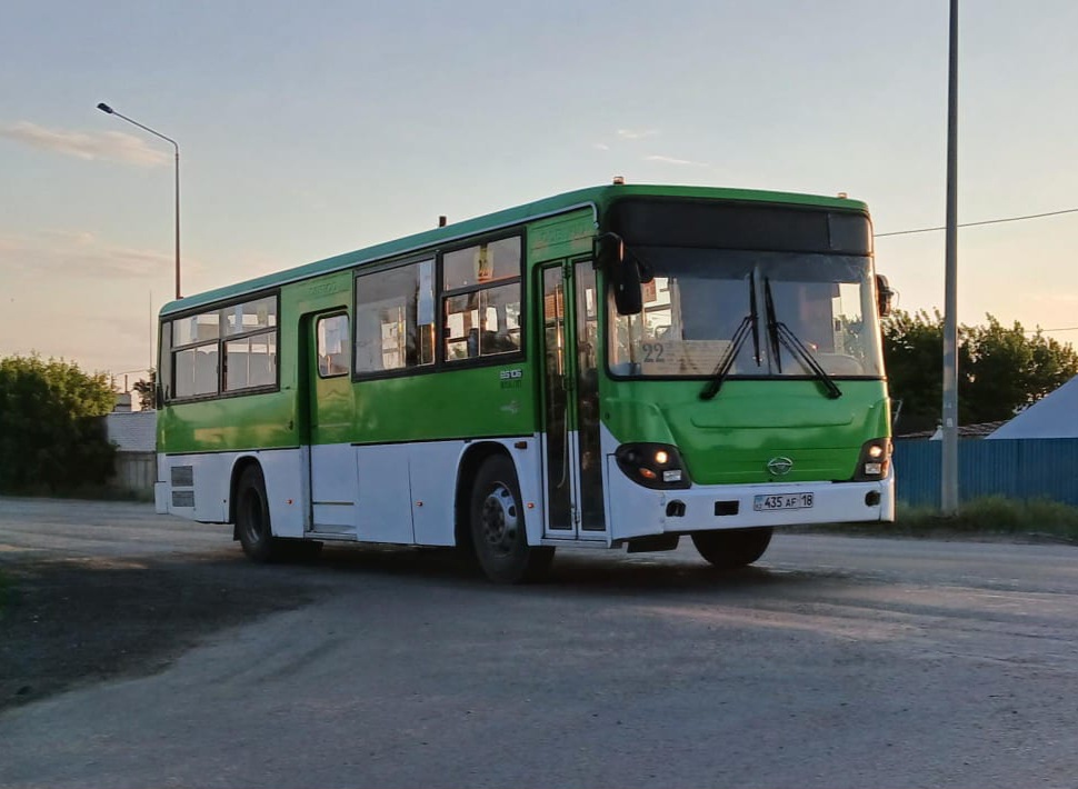Абайская область, Daewoo BS106 (СемАЗ) № 435 AF 18