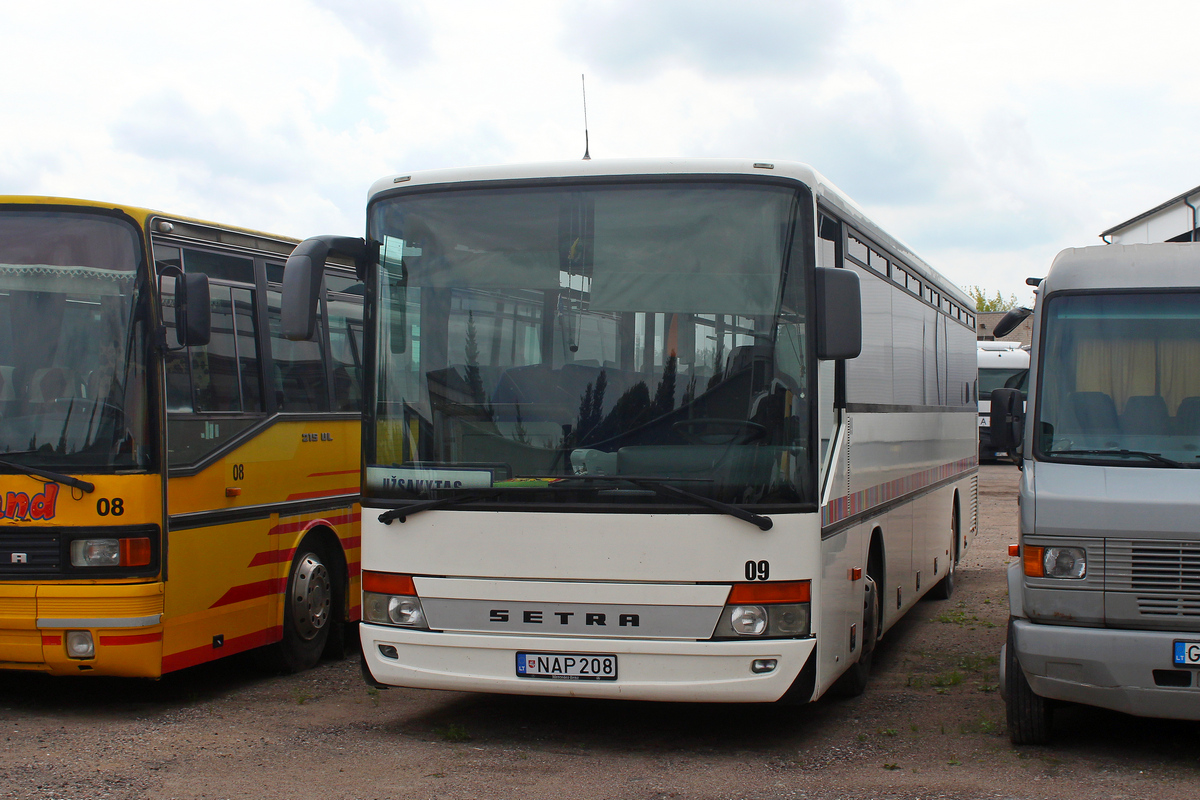 Lithuania, Setra S315UL # 09