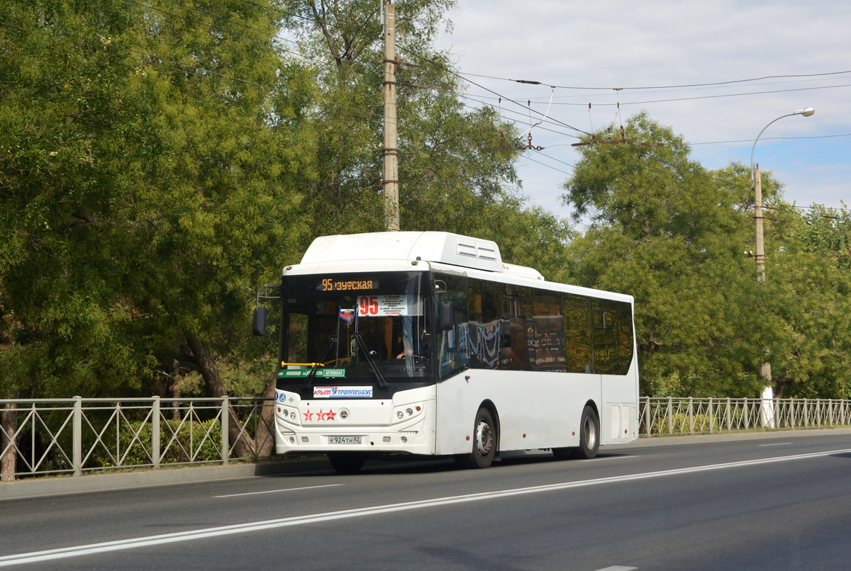 Республика Крым, КАвЗ-4270-80 № К 924 ТН 82
