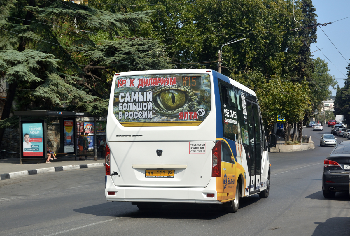 Республика Крым, ГАЗ-A68R52 City № АА 111 82