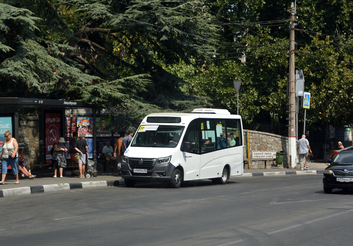 Республика Крым, ГАЗ-A68R52 City № Н 469 МО 82