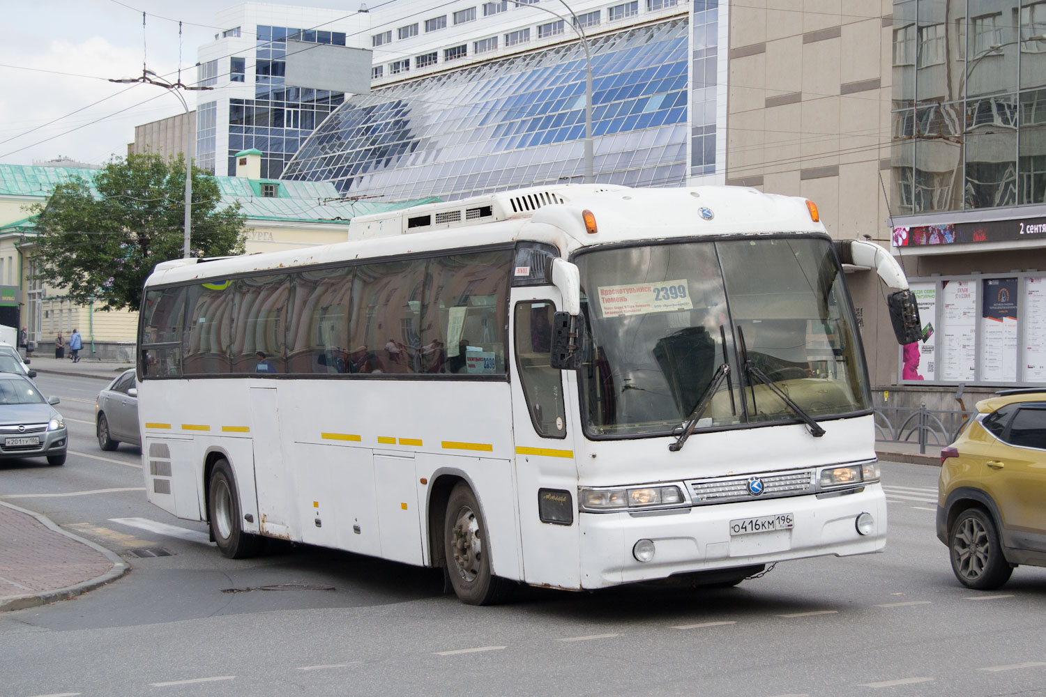Свердловская область, Kia Granbird № О 416 КМ 196