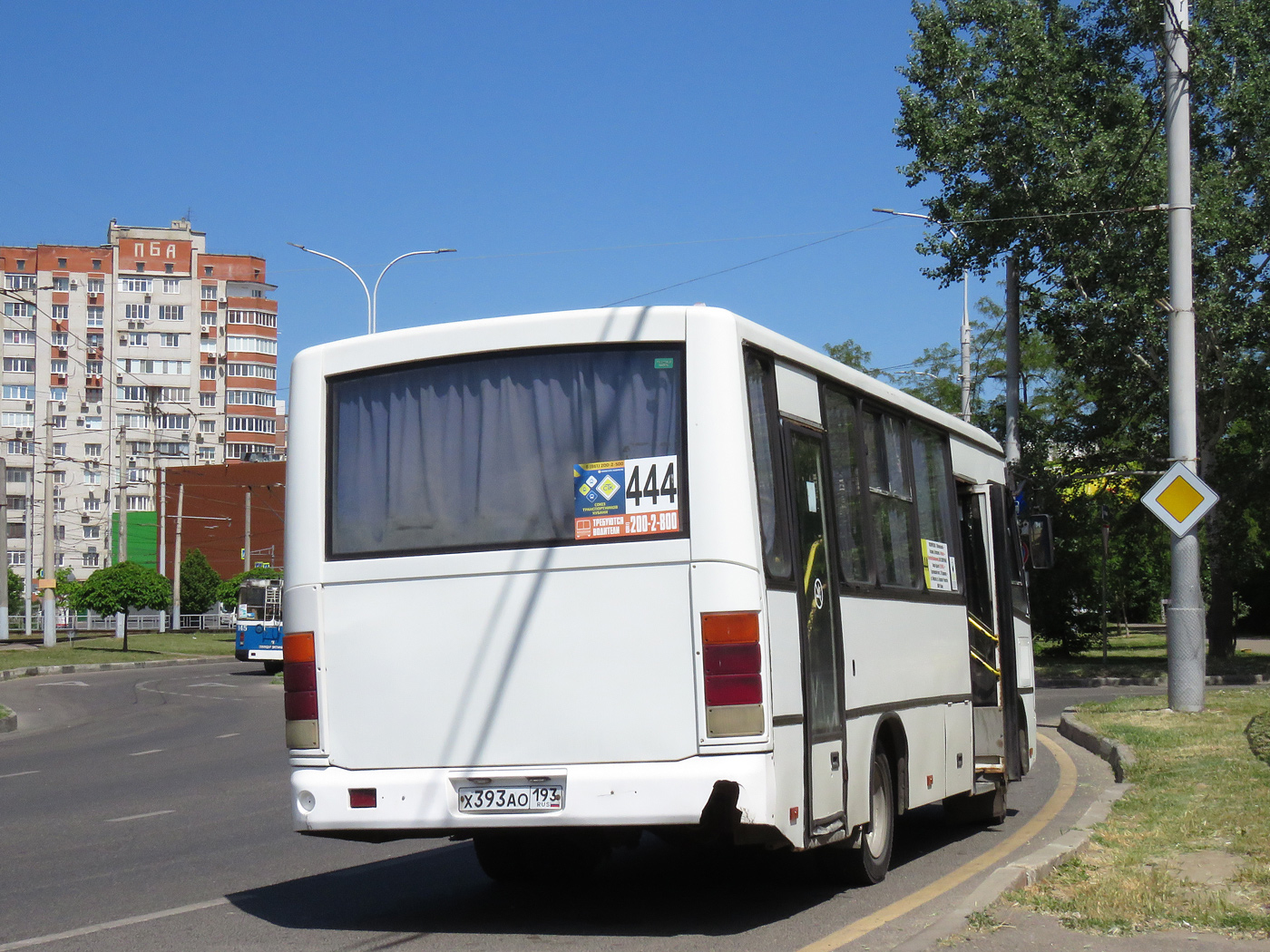 Краснодарский край, ПАЗ-320402-05 № Х 393 АО 193