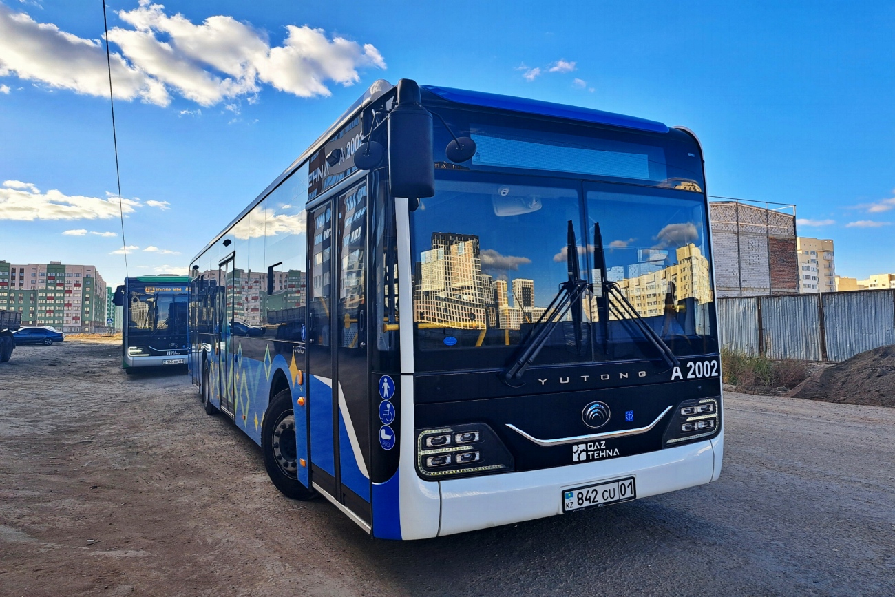 Астана, Yutong ZK6128HG (QazTehna) № A2002